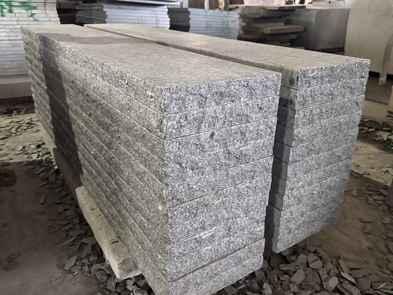 Cambodian G654 Treads