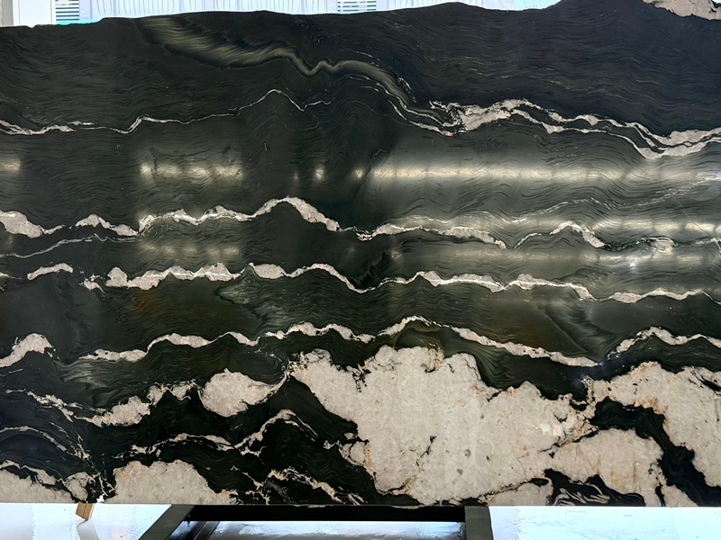 Emerald Summit Green Quartzite Slab